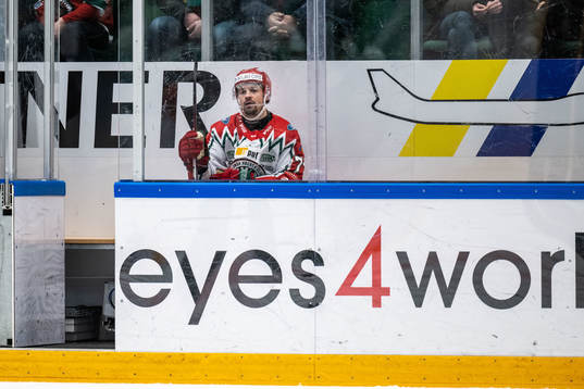 Frölundas Patrik Carlsson i utvisningsbåset