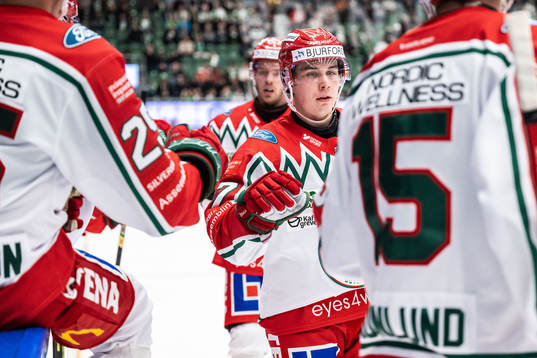 Frölundas Isac Born jublar