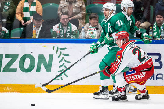 Rögles Daniel Zaar och Frölundas Jere Innala