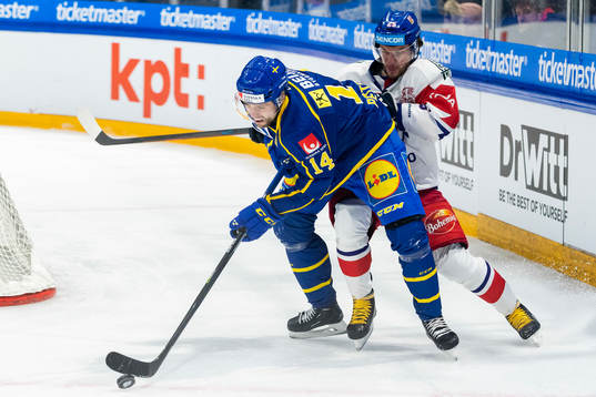 Emil Pettersson of Sweden