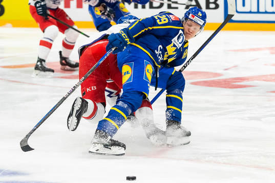 Emil Heineman of Sweden