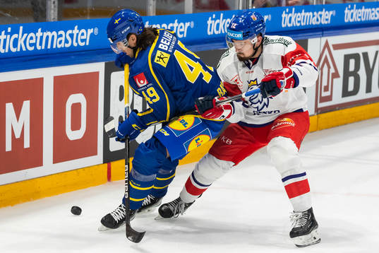 Victor Rask of Sweden
