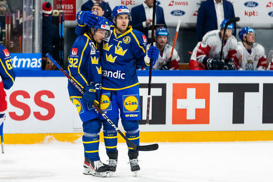 Jesper Olofsson and Henrik Tömmernes of Sweden