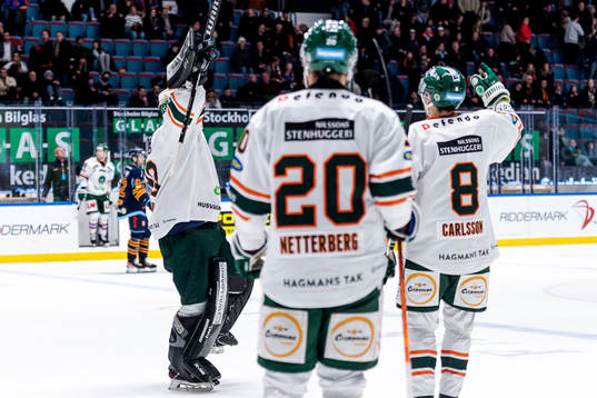 Kristianstads målvakt Filip Larsson, Pontus Netterberg och