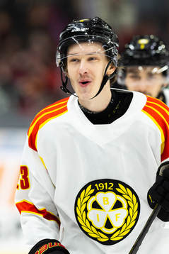 Brynäs Linus Lindblom jublar