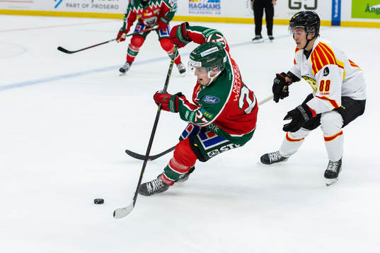 Frölundas Jere Innala och Brynäs Dmytro Timashov