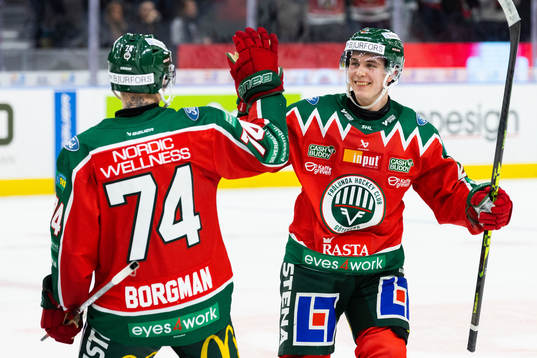 Frölundas Jere Innala jublar
