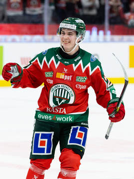 Frölundas Jere Innala jublar