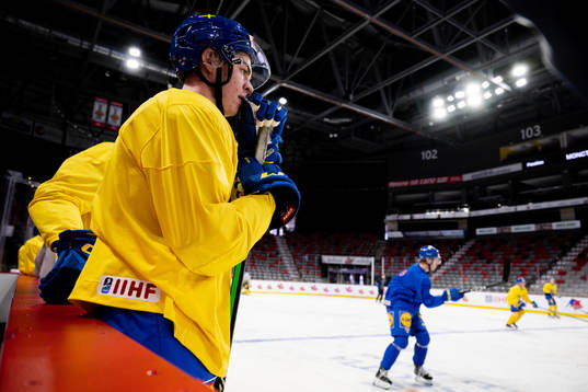 Oskar Pettersson of Sweden