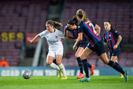 Loreta Kullashi of FC Rosengård and Ingrid Syrstad Engen