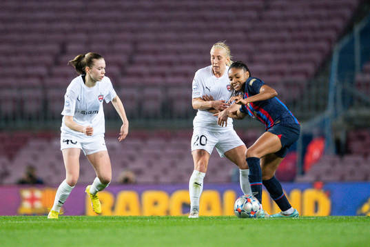 Bea Sprung and Mia Persson of FC Rosengård against Salma