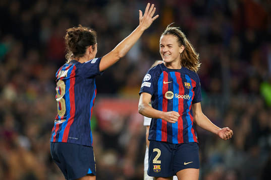 Irene Paredes of FC Barcelona celebrates with Marta Torrejon