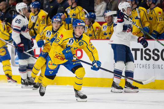 Noah Östlund of Sweden