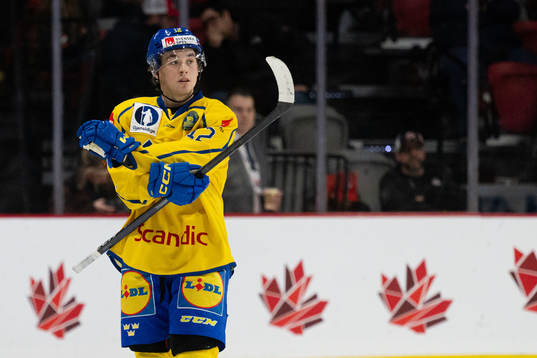 Noah Östlund of Sweden