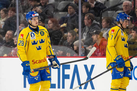 Simon Robertsson of Sweden