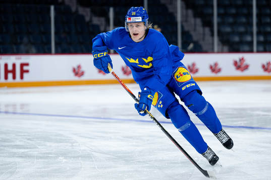Milton Oscarson of Sweden