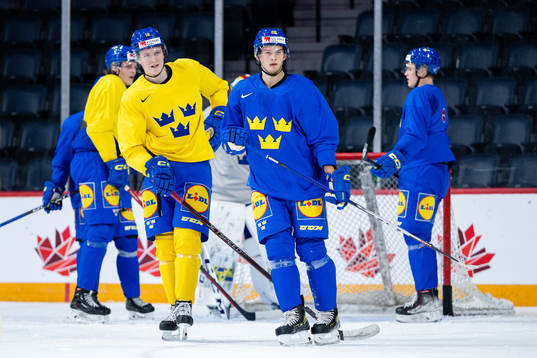 Filip Bystedt and Simon Robertsson of Sweden