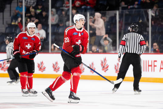 Lian Bichsel of Switzerland celebrates the 2-3 goal