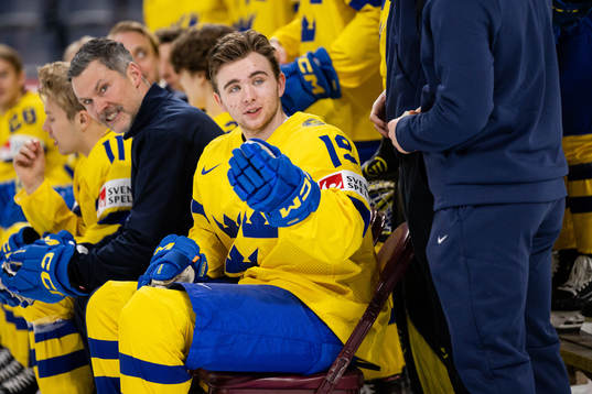Isak Rosén of Sweden poses for team photo