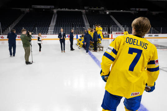 Calle Odelius of Sweden poses for team photo