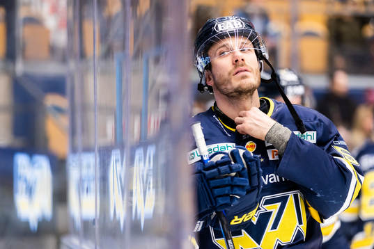 HV71s Andy Miele