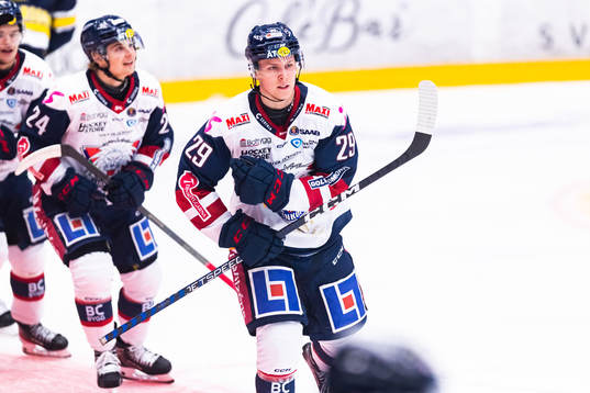Linköpings Georg Weigelt jublar