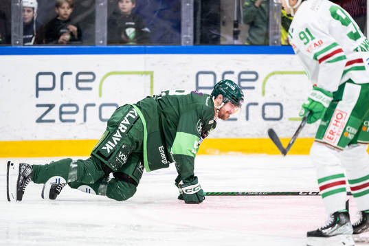 Färjestads August Tornberg har ont