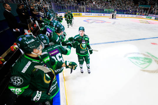 Färjestads Joakim Nygård jublar