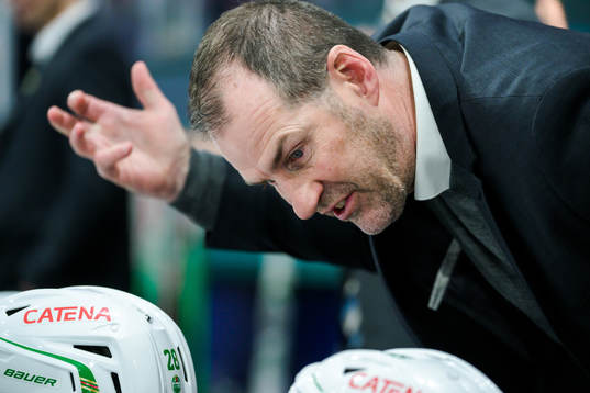 Rögles assisterande tränare Janne Larsson