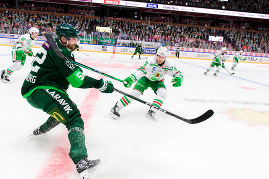 Färjestads August Tornberg och Rögles Adam Tambellini