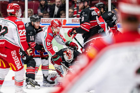 Frölundas Ryan Lasch oroar mot Malmö Redhawks Matias