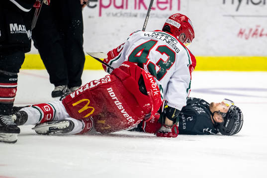 Malmö Redhawks Carl Persson deppar