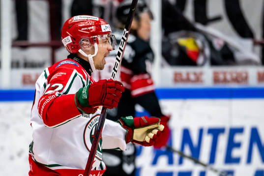 Frölundas Patrik Carlsson jublar