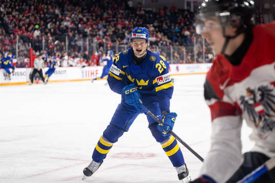 Simon Robertsson of Sweden