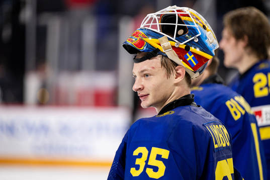 Goaltender Carl Lindbom
