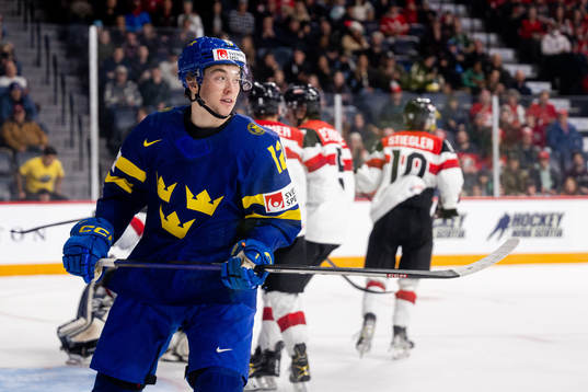 Noah Östlund of Sweden