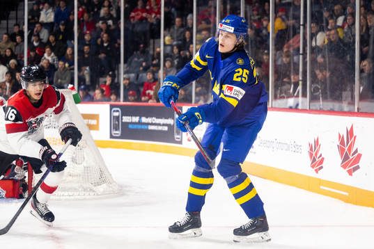 Milton Oscarson of Sweden