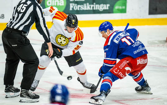Brynäs Linus Ölund och Oskarshamns Antti Suomela