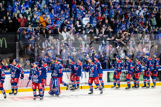 Oskarshamns spelare jublar
