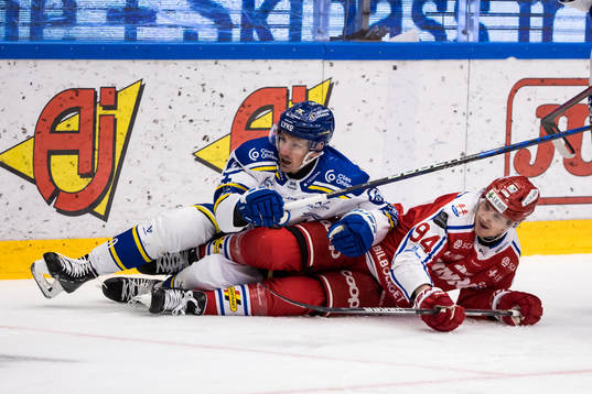 Leksands Patrik Noren och Timrås Sebastian Hartmann