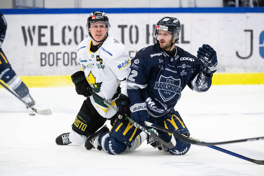 Östersunds Kimi Koivisto och Karlskogas Logan Cockerill
