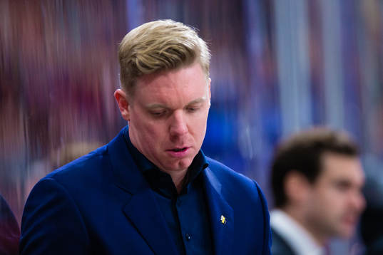 s tränare Anton Blomqvist deppar