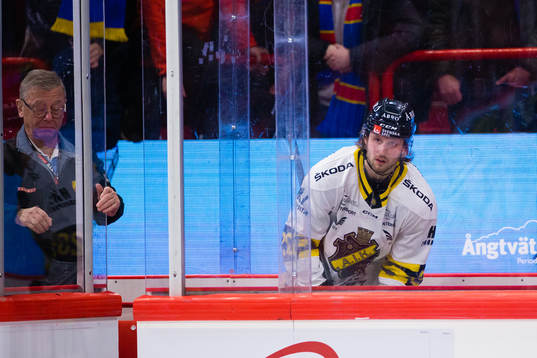 s Erik Flood utvisad