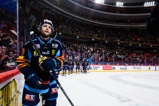 Djurgårdens Stefan Elliott jublar