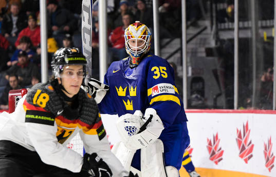 Goaltender Carl Lindbom of Sweden