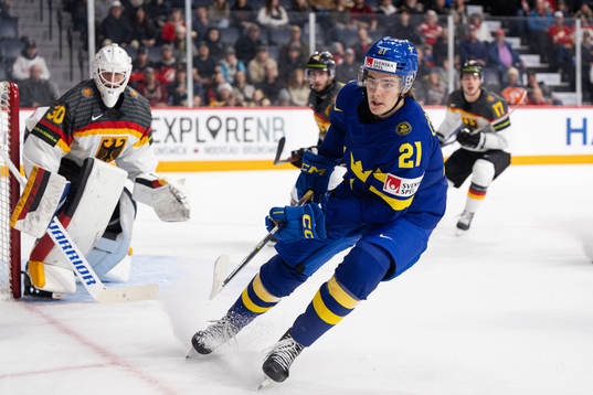 Leo Carlsson of Sweden