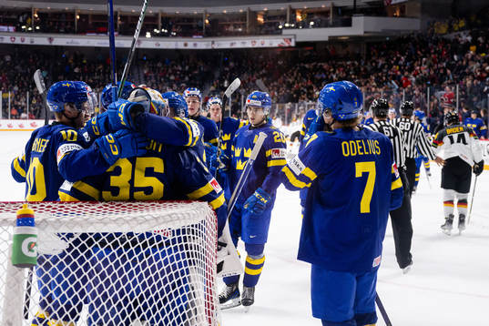 Liam Öhgren of Sweden celebrates