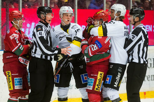 Västerås Filip Wiberg och Modos Mikkel Aagaard