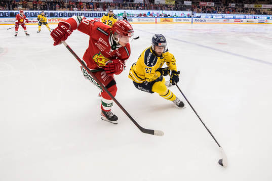 Moras Anton Heikkinen och Södertäljes Daniel Norbe