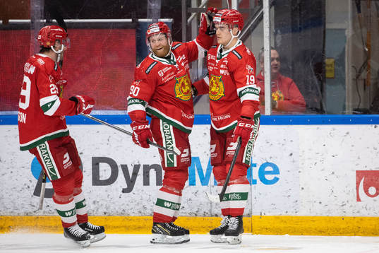 Moras Daniel Ljunggren jublar med Johan Persson och Axel